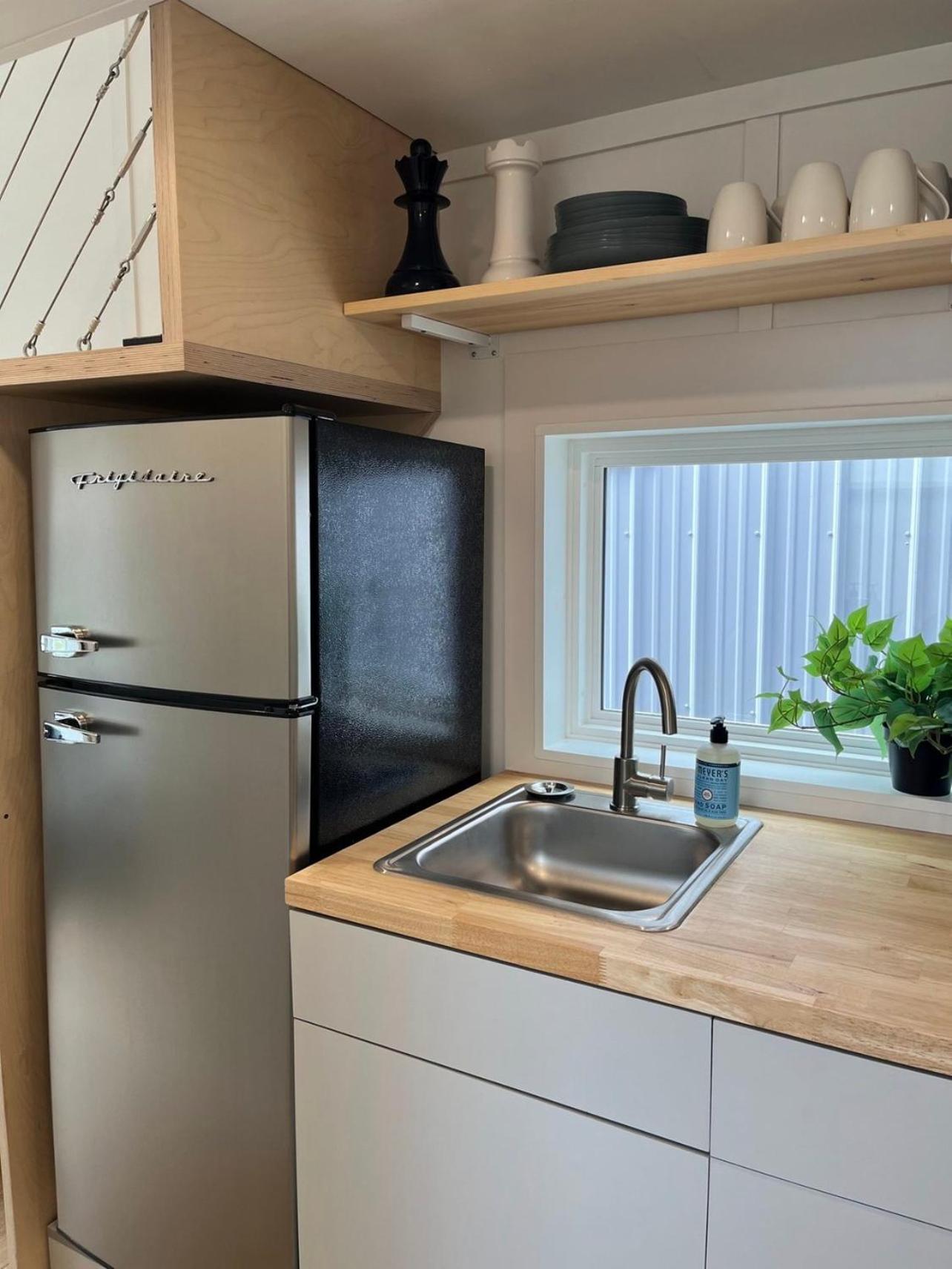 The Mockingbird Tiny Home Пери Екстериор снимка